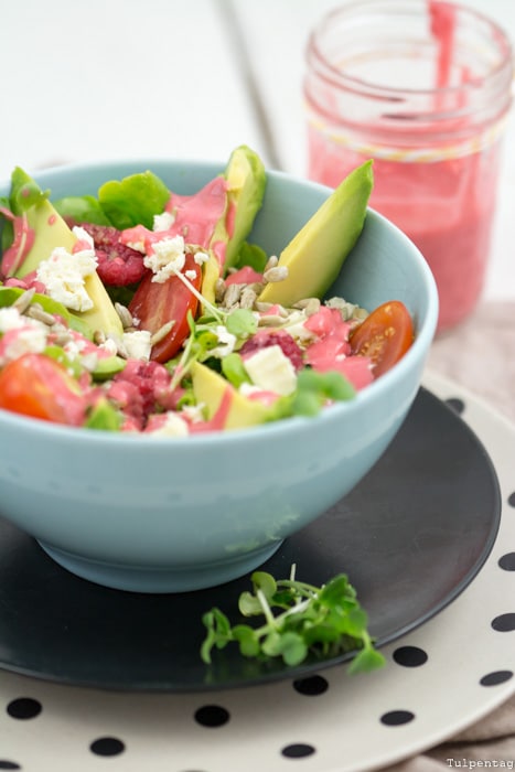 Sommer-Salat mit Himbeeren und fruchtiger Vinaigrette - Tulpentag ...