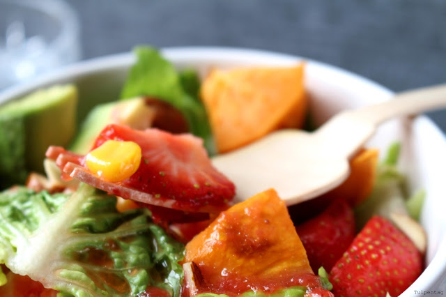 Süßkartoffelsalat Süßkartoffeln Salat Erdbeeren Avocado Sommer