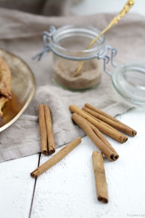 Hefezopf Zimtzopf Hefe Rezept Zimt Gebäck