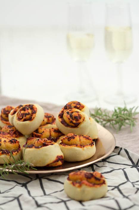 Pizzaschnecken Pizza-Herzen Snack Silvester Picknick Buffet Rezept 