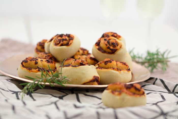 Pizzaschnecken Pizza-Herzen Snack Silvester Picknick Buffet Rezept 