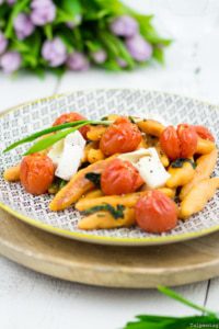 Süßkartoffel-Schupfnudeln-Bärlauch-Tomaten-Ziegenkäse-3