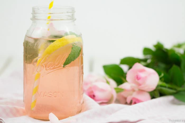 Erdbeer-Rosen-Sirup Limonade Rezept Getränk Sommer