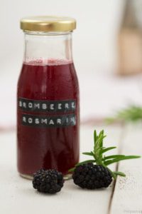 Brombeer-Rosmarin-Sirup-Limonade-2