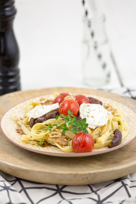 Selbstgemachte Pasta mit Feigen und Ziegenkäse - Tulpentag. Schnelle ...