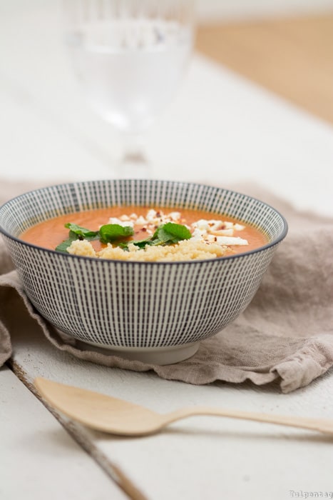Suppe rote Linsen Tomaten Couscous vegetarisch Feta schnell einfach