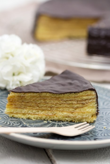 Baumkuchen mit Marzipan - Tulpentag. Schnelle Rezepte.