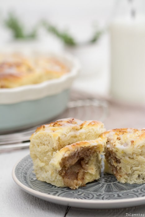 Hefeschnecken backen Rezept Marzipan Mandeln