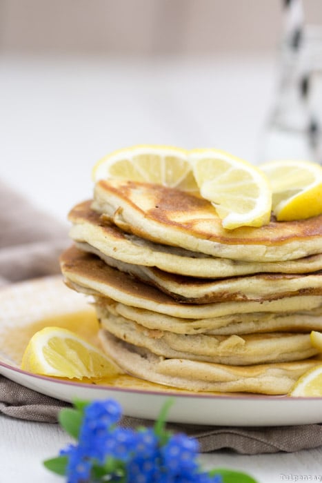 Pancakes Rezept Sommer Joghurt Walnüsse Zitronen Sirup Honig
