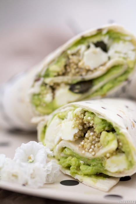 Wraps mit Avocado, Quinoa und Feta. Gesund, lecker und schnell zu kochen.