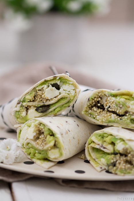 Vegetarische Wraps mit Quinoa, Feta und Avocado - Tulpentag. Schnelle ...