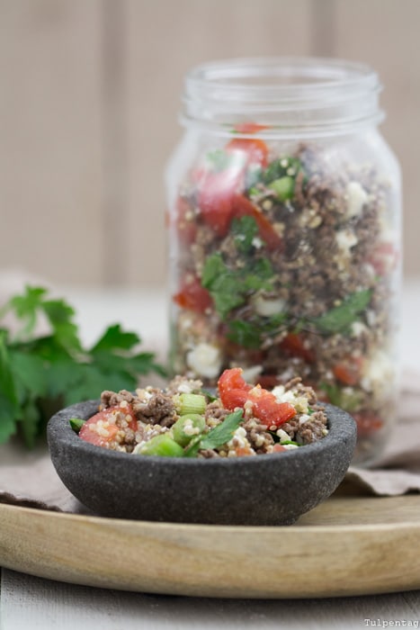 Hackfleisch Salat Quinoa Rezept Grillen schnell einfach Quinoa-Salat