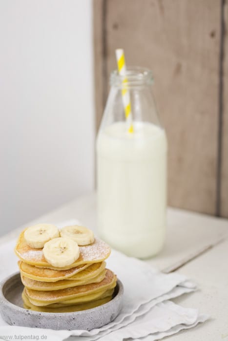 Kleine Pfannkuchen mit Dinkelmehl - Tulpentag. Schnelle Rezepte.