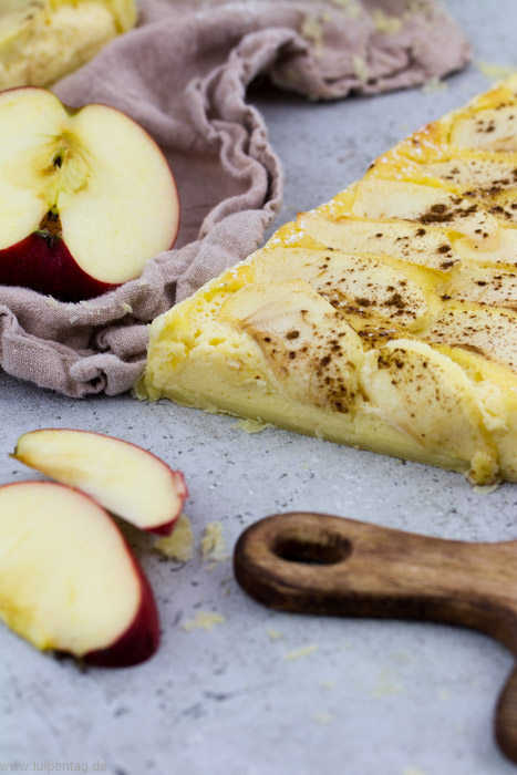 Apfeltarte. Blätterteig Tarte mit Äpfeln, Marzipan und Schmand #rezept #tarte #winter #schnell #einfach #blätterteig #süßes #kuchen