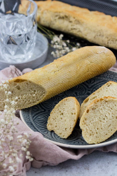 Baguette Grundrezept. Hier mit Dinkelmehl. #rezept #backen #baguette #einfach