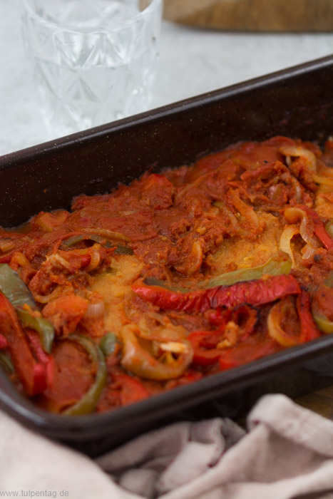 Veganes Paprikaschnitzel mit Reis - Tulpentag. Schnelle Rezepte.