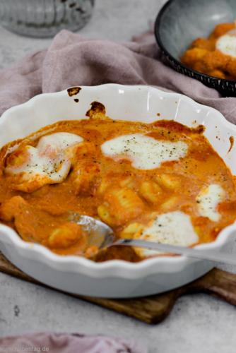 Gnocchi-Auflauf in cremiger Paprika-Sauce