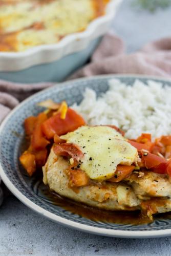 Hähnchen-Auflauf mit Tomate-Mozzarella