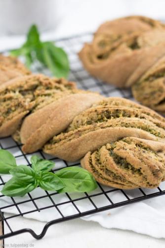 Pesto-Zopfbrot