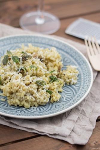 Steinpilz-Risotto mit Salbei