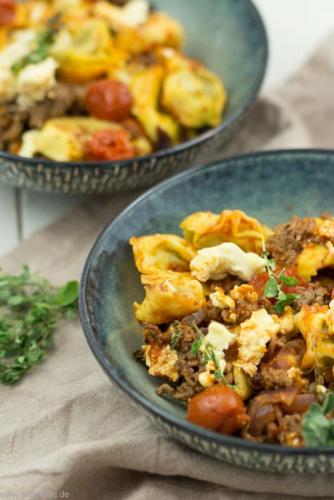 Tortellini-Hack-Pfanne mit Feta