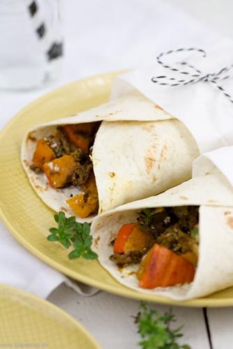 Wraps mit Hackfleisch und Kürbis